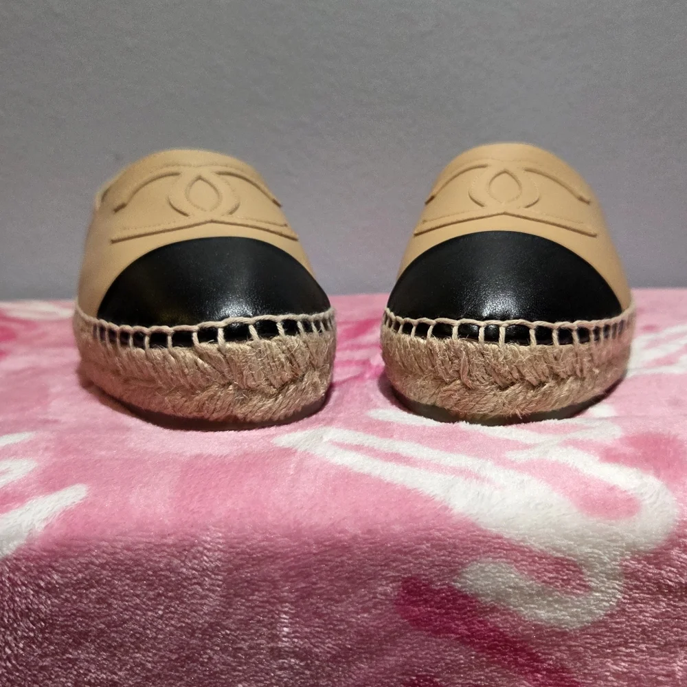 Women's Chanel Espadrilles Black And Beige Loafer, Size 38. NWOB - Picture 8 of 9